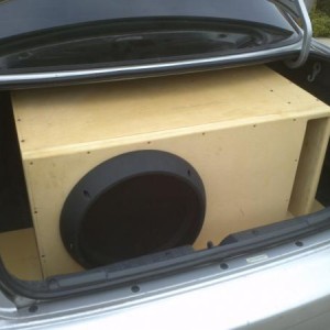 15" rockford fosgate in a custom box tuned at 30Hz