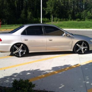 Accord 99 EX 20" rims on E-Motors Coilovers, Full interior LED Converstion, HID 8k, JVC Radio with 4 PB Speaks