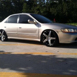 Accord 99 EX 20" rims on E-Motors Coilovers, Full interior LED Converstion, HID 8k, JVC Radio with 4 PB Speaks