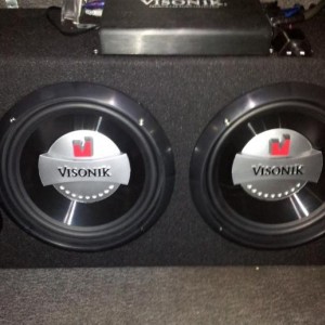 2 10" Subs
