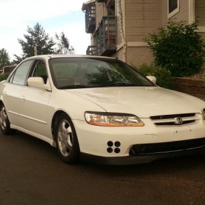 1999 Accord EX, lowered with stock look. Nothing to flashy, not my style. Wheels will be back on spring 2014