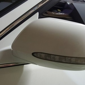 side left power folding mirror