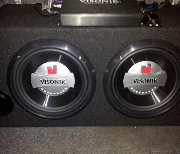 2 10" Subs