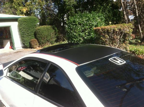 Black roof with pinstripe
