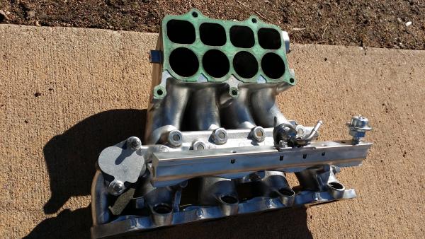 Intake manifold polished, both top and bottom