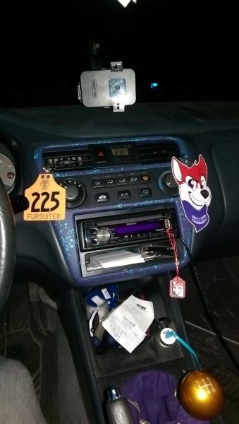 painted radio trim, temporary knob and boot for now