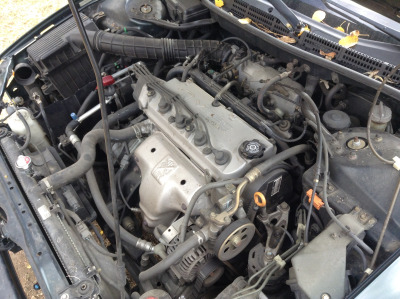 parts car engine, cant find any oil leaks on it at 218k not sure what to think of it but sure needs a oil change.