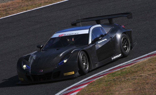 honda-hsv-10-gt-race-car_100302407_m.jpg