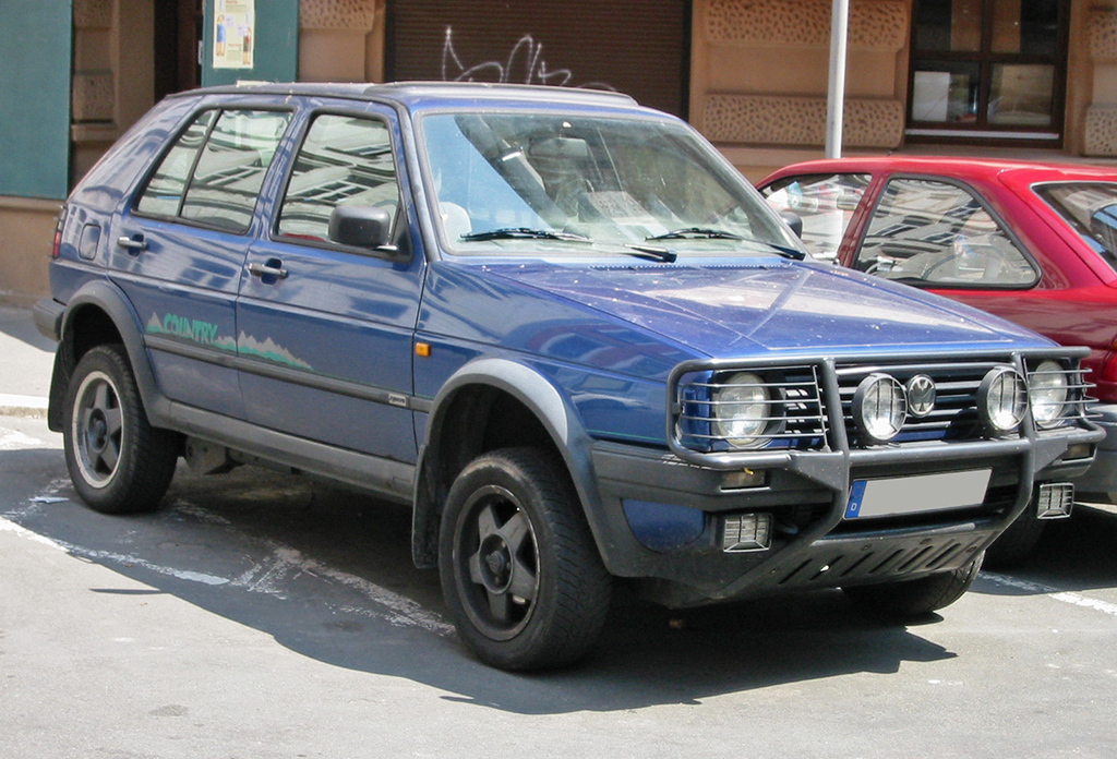 Vw_golf_country_v_sst.jpg