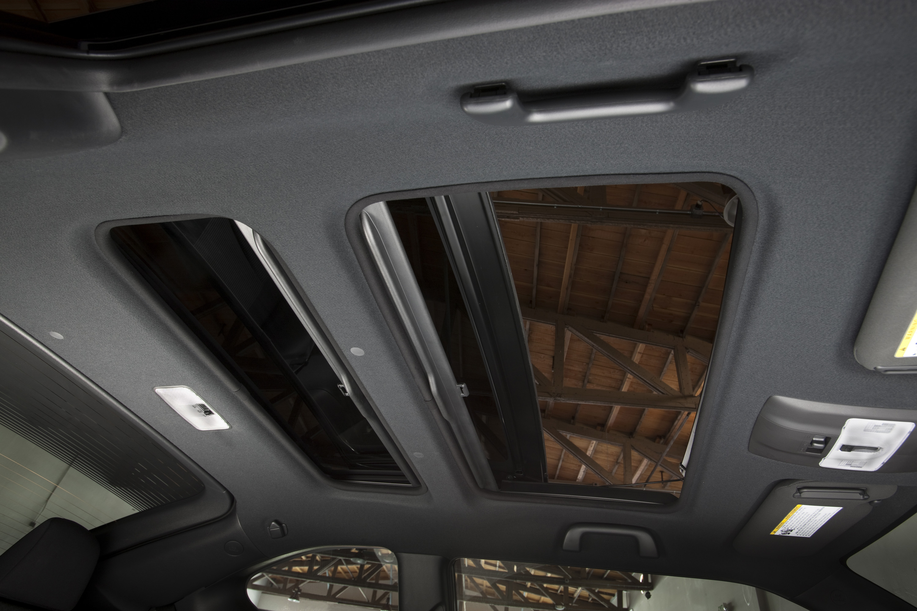 11-toyota-scion-tc-sun-roof.jpg