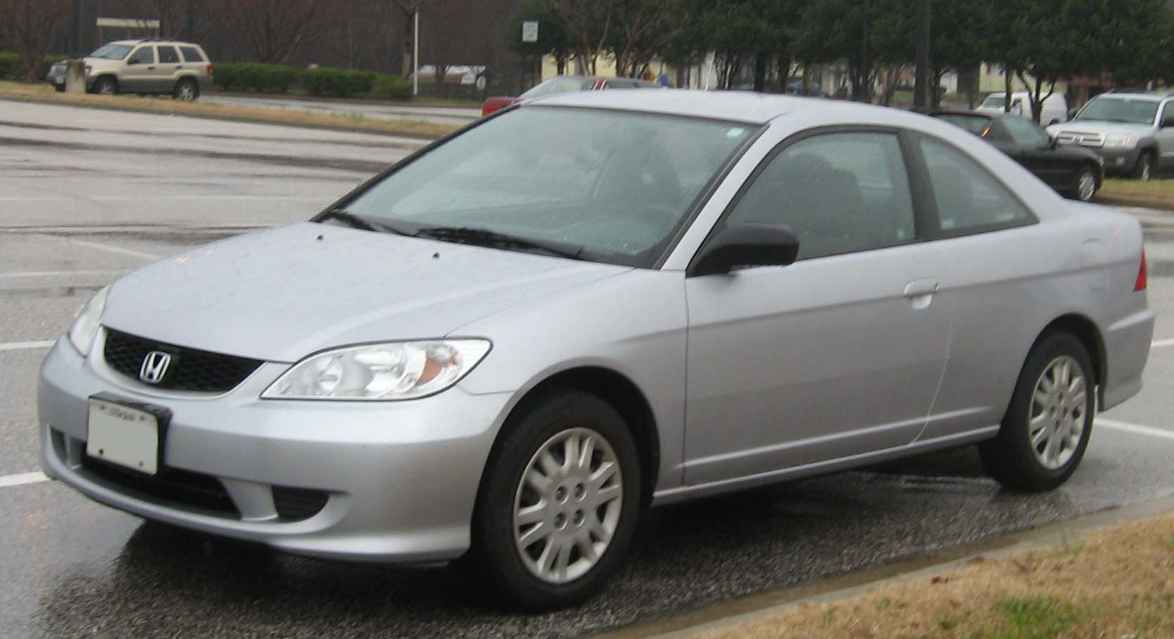 04-05_Honda_Civic_LX_coupe.jpg