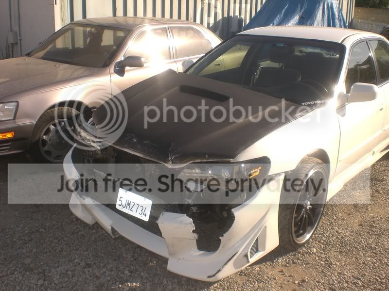 crashcar001.jpg