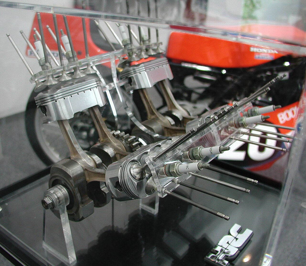 1280px-Ovalpiston.jpg