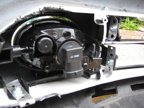 driversidebracketcloseup.jpg