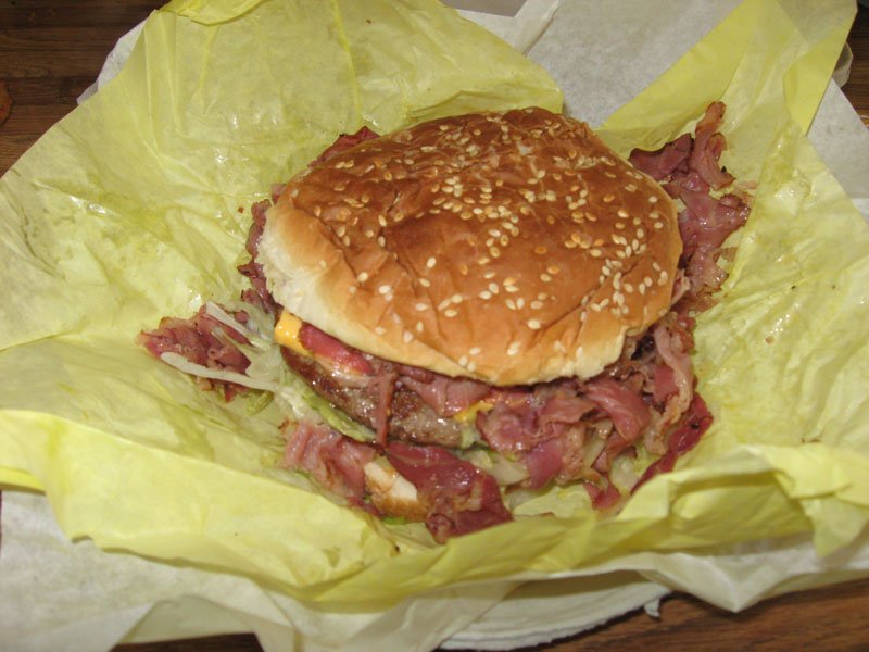 the-hat-pastrami-burger.jpg