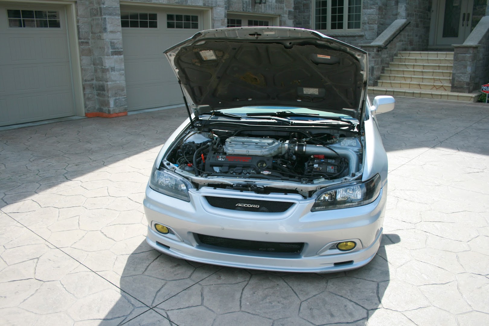 engine_bay.jpg